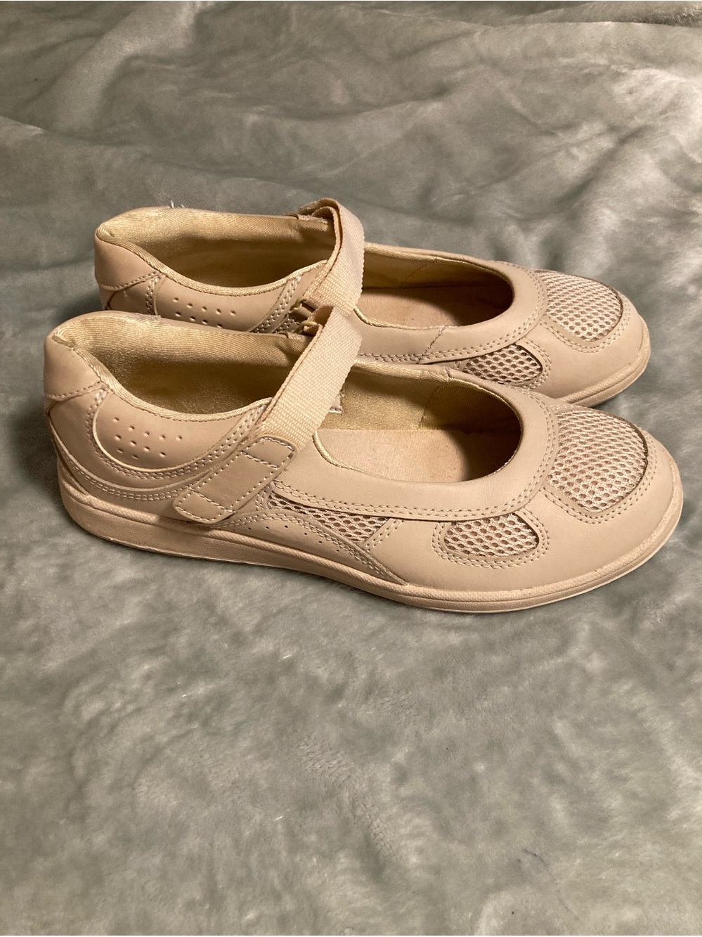 EUC Mushrooms Vintage 90s Leather Mary Jane Slip On Shoes Sandals Tan Size 8.5M